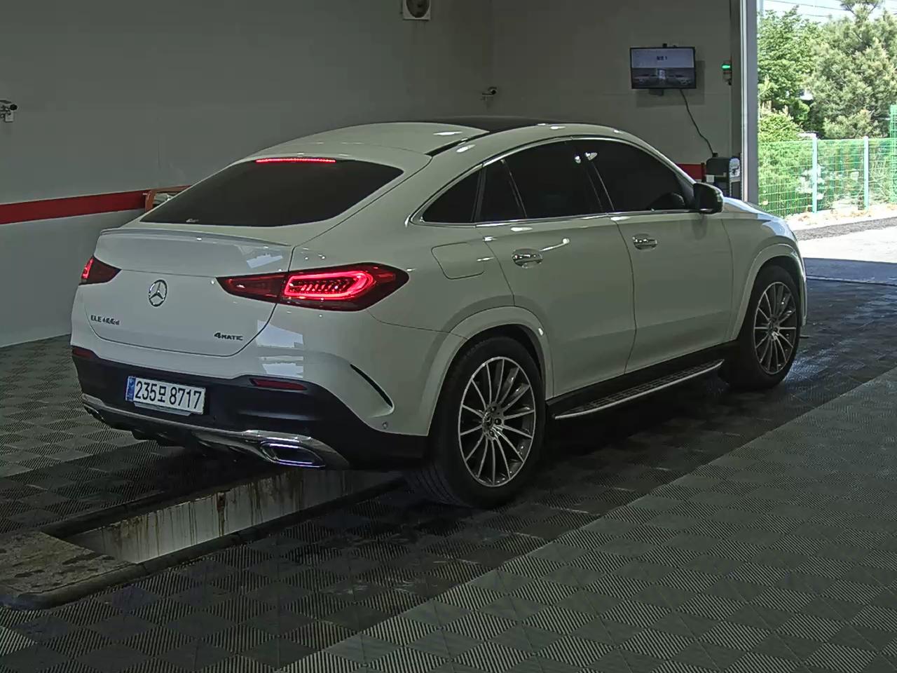2023 - mercedes-benz gle 400d