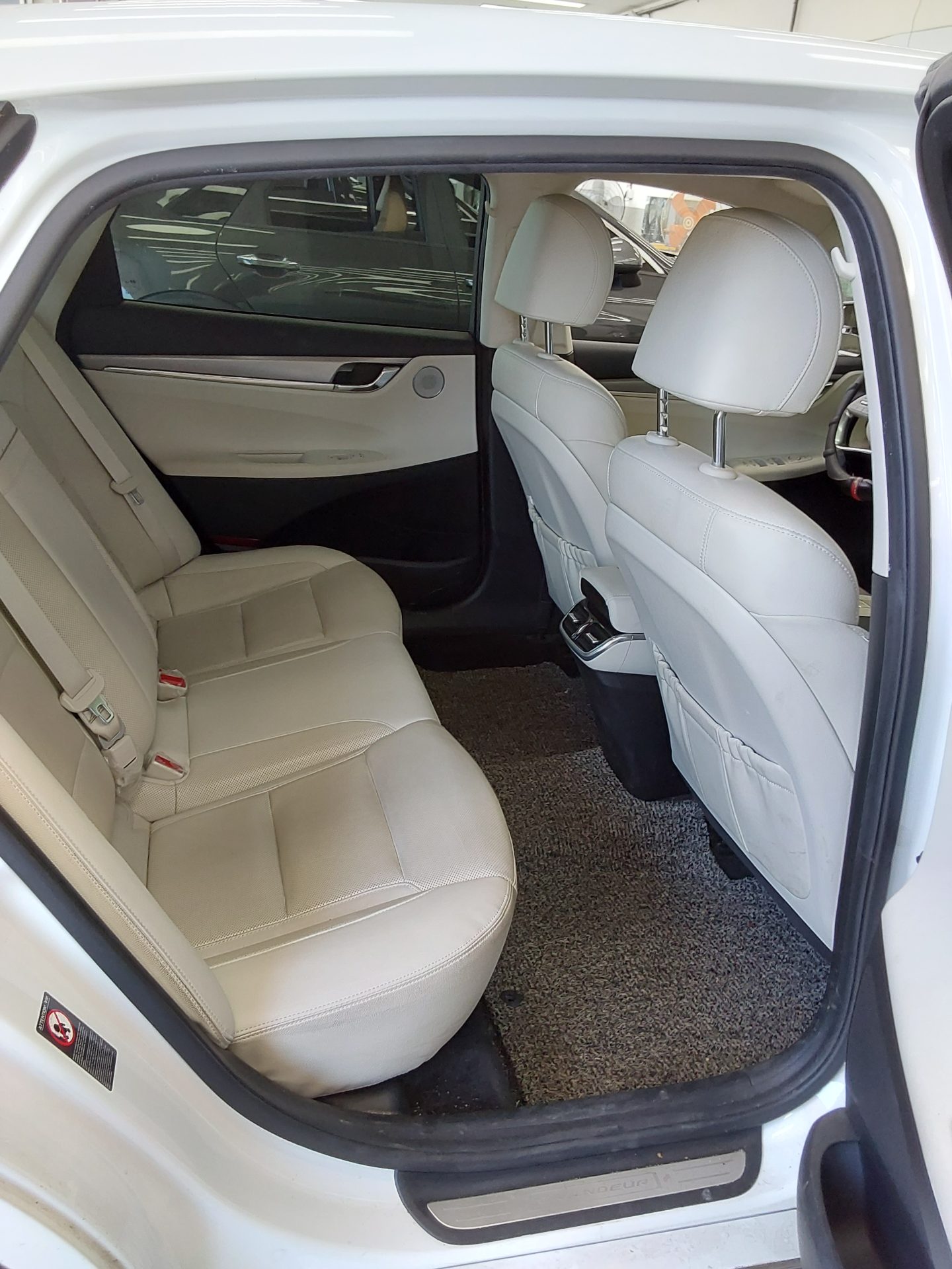 2022 - hyundai grandeur