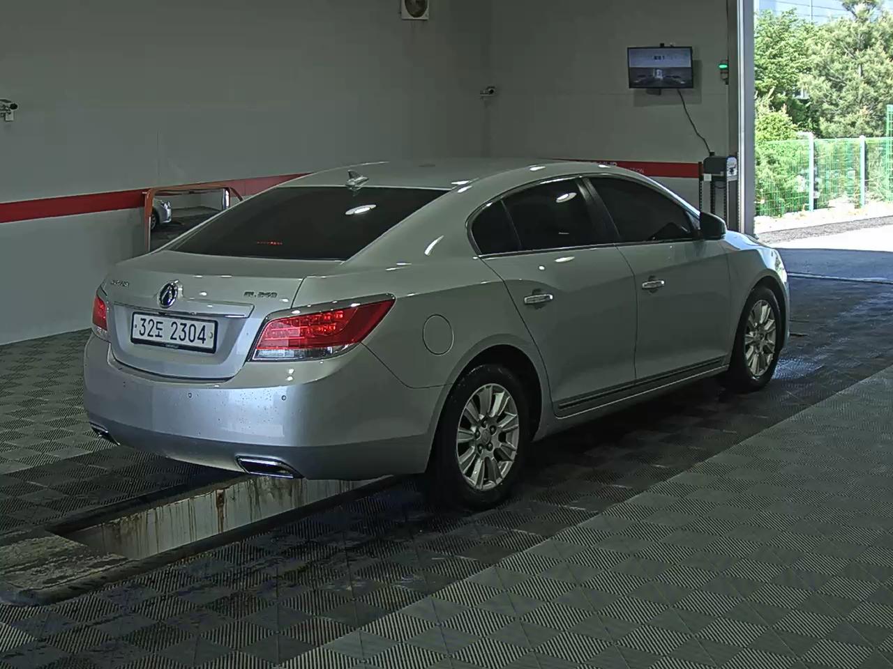 2012 - chevrolet alpheon