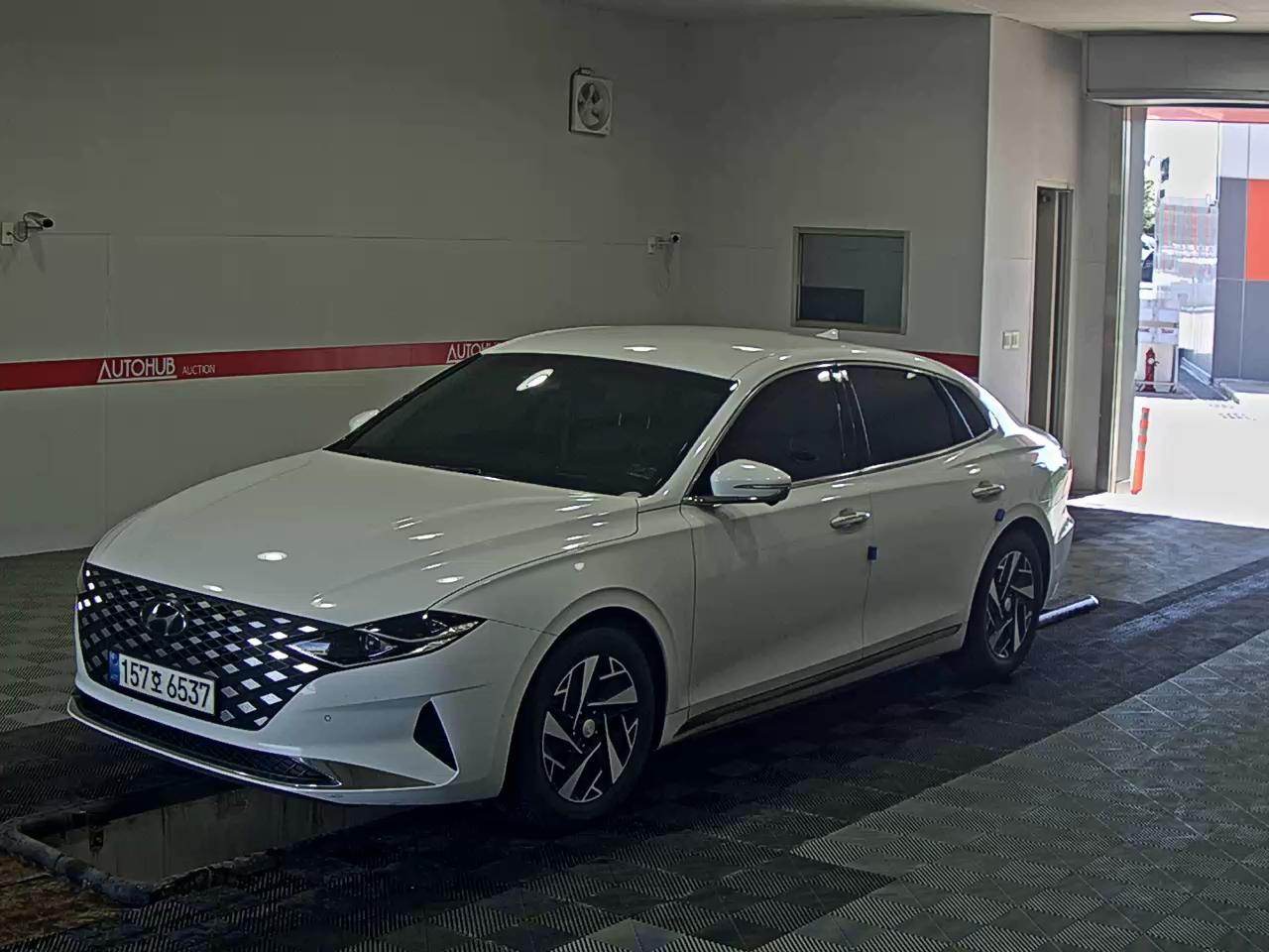 HYUNDAI GRANDEUR HEV