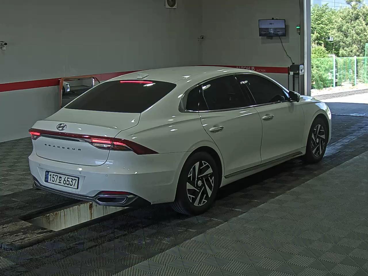 2022 - hyundai grandeur
