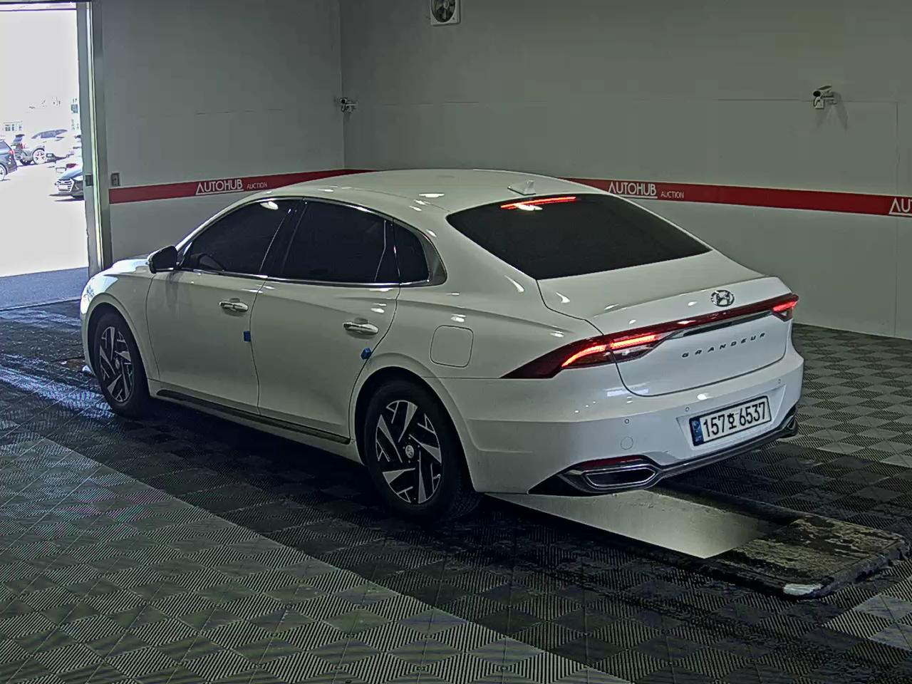 2022 - hyundai grandeur