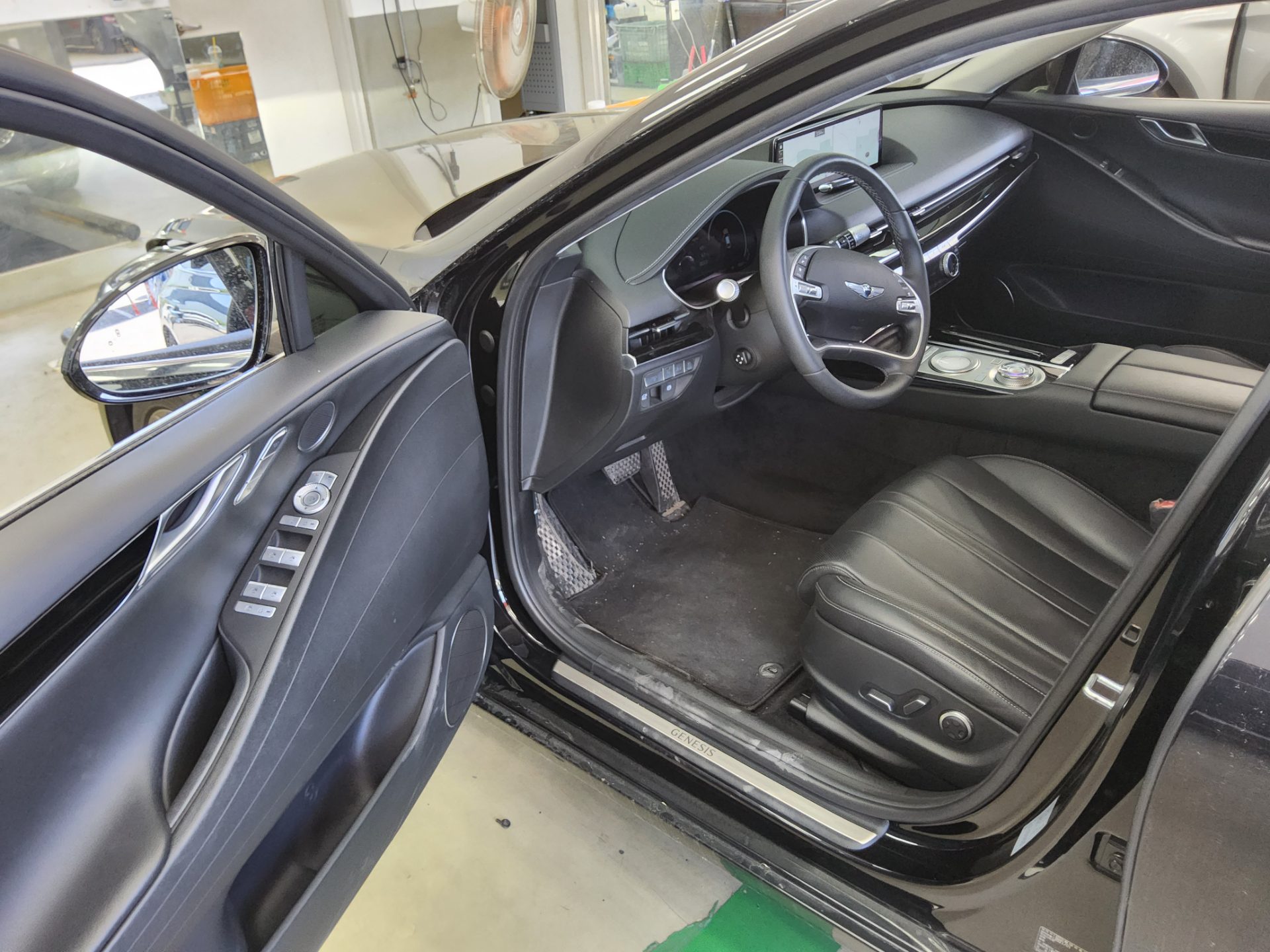 2021 - genesis g80