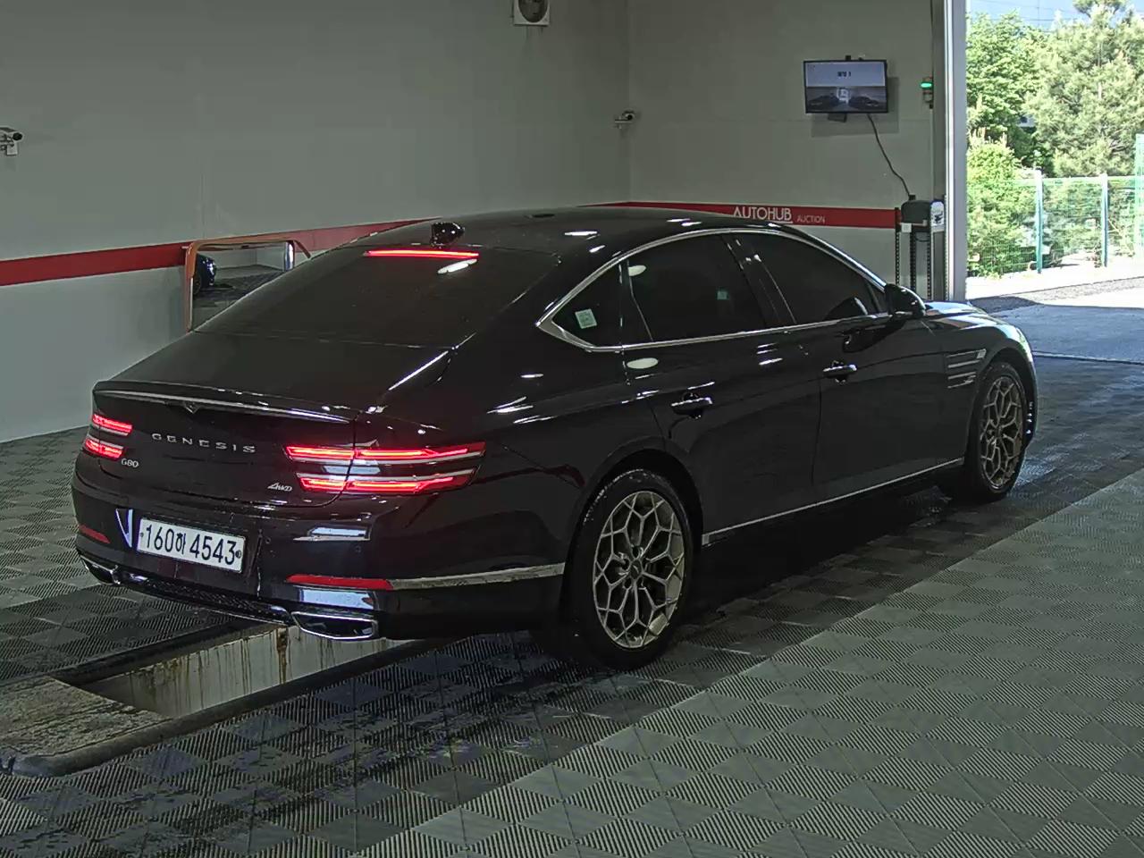 2021 - genesis g80