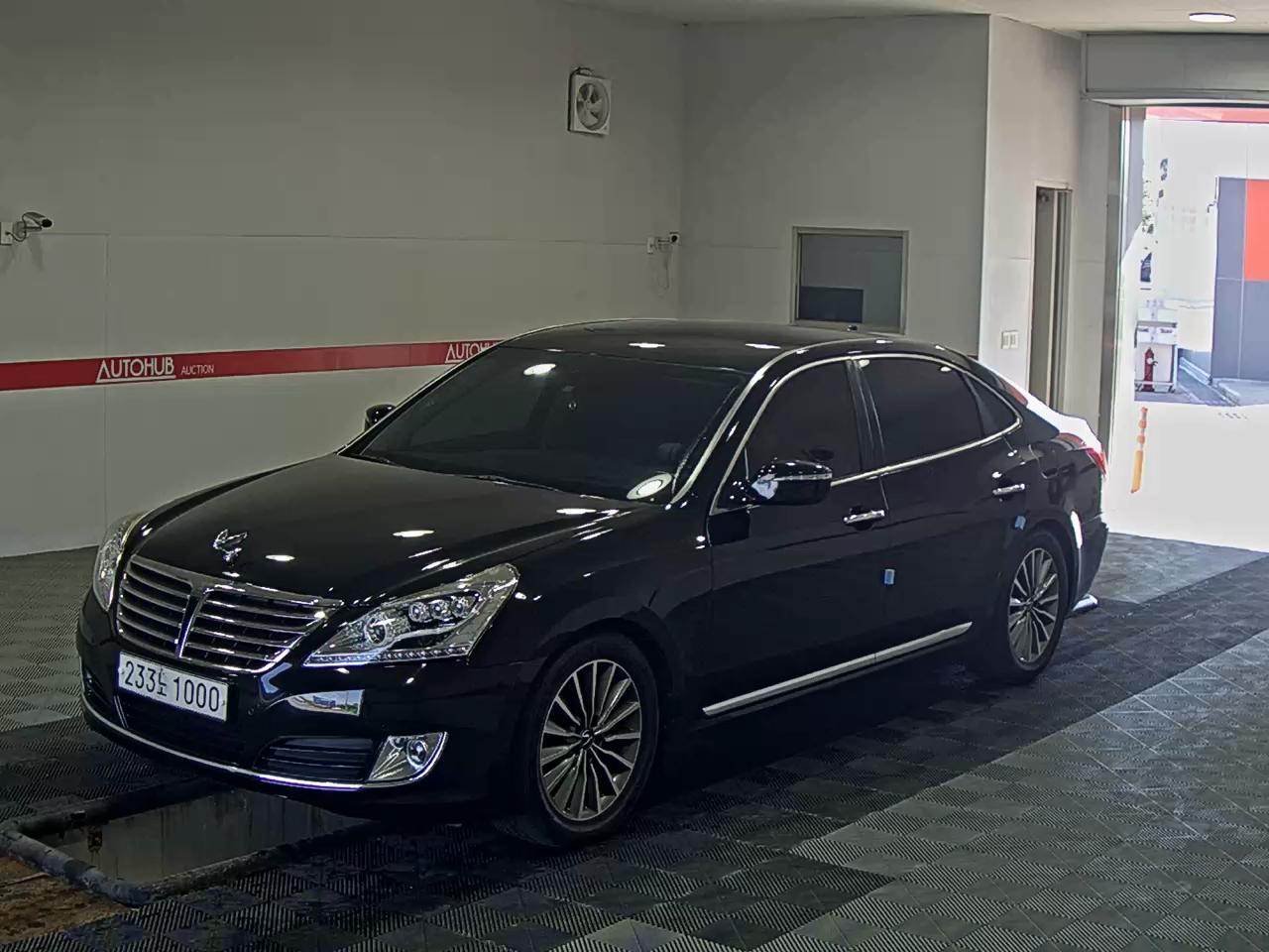 Hyundai New Equus