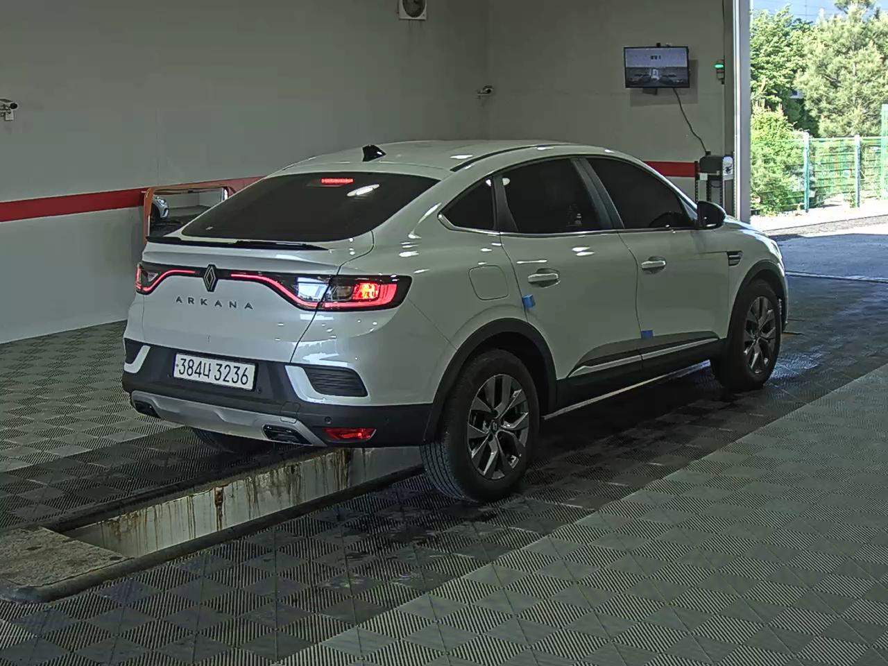 2025 - renault arkana
