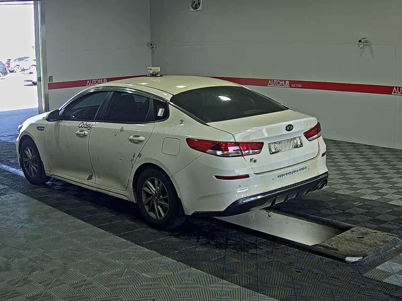 2021 - kia k5