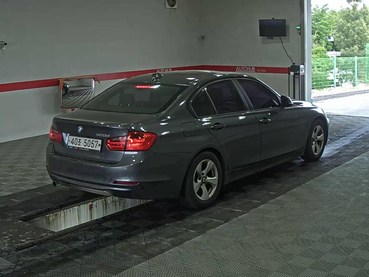 BMW 3 Series - 4
