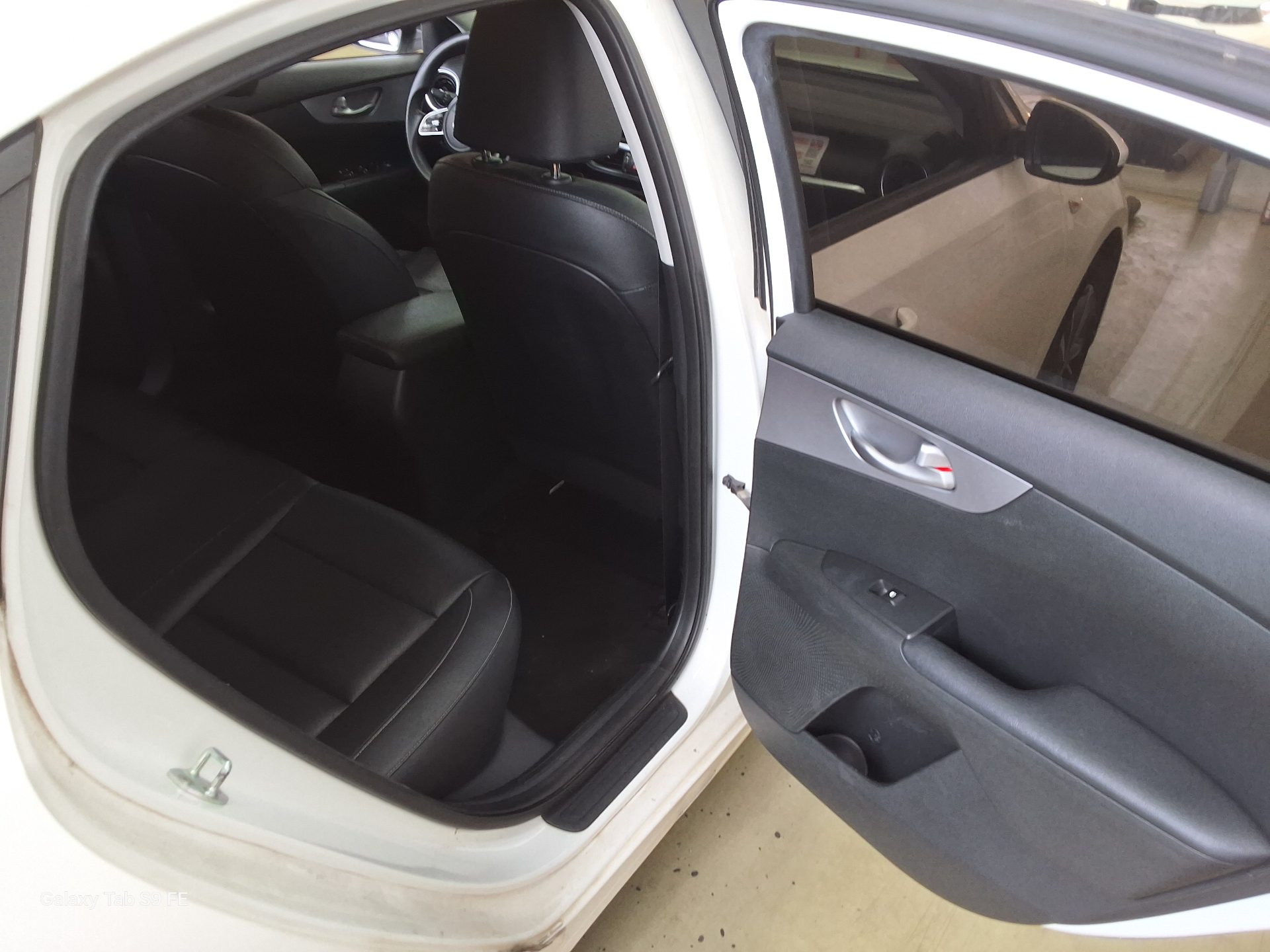 Kia K3 - 12
