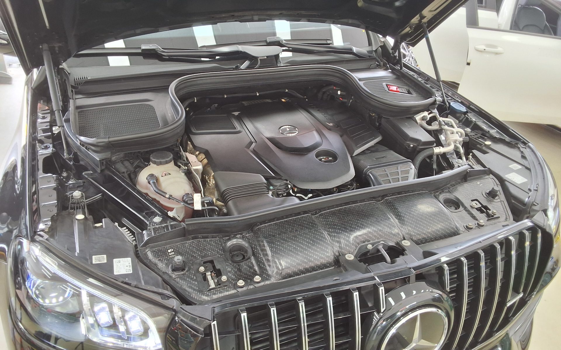 2022 - mercedes-benz gls 400d
