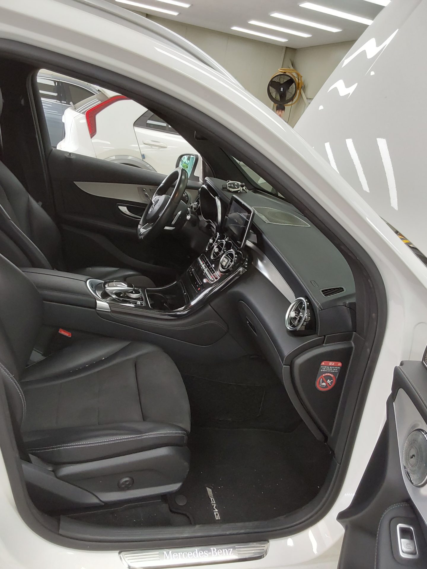 2017 - mercedes-benz glc 220d