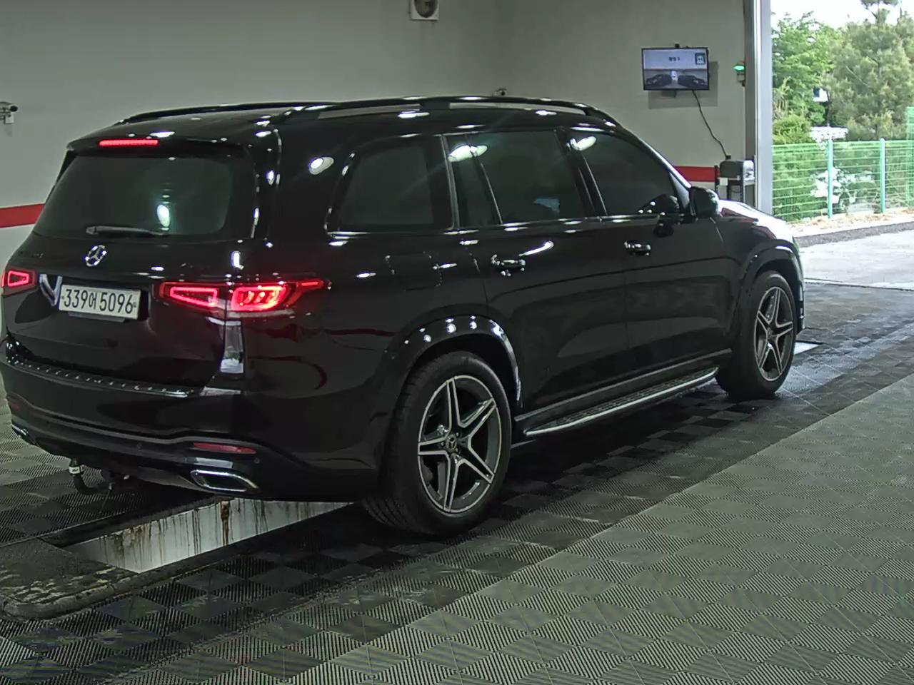 2022 - mercedes-benz gls 400d