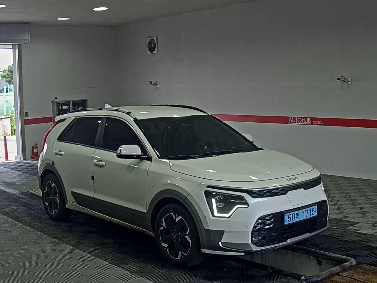 2023 - kia niro