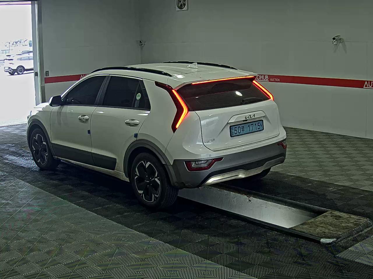 2023 - kia niro