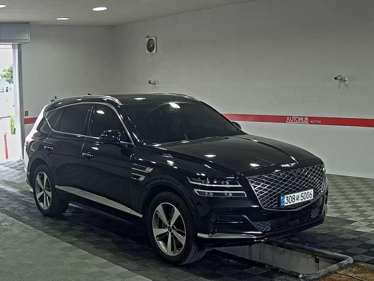 2021 - genesis gv80