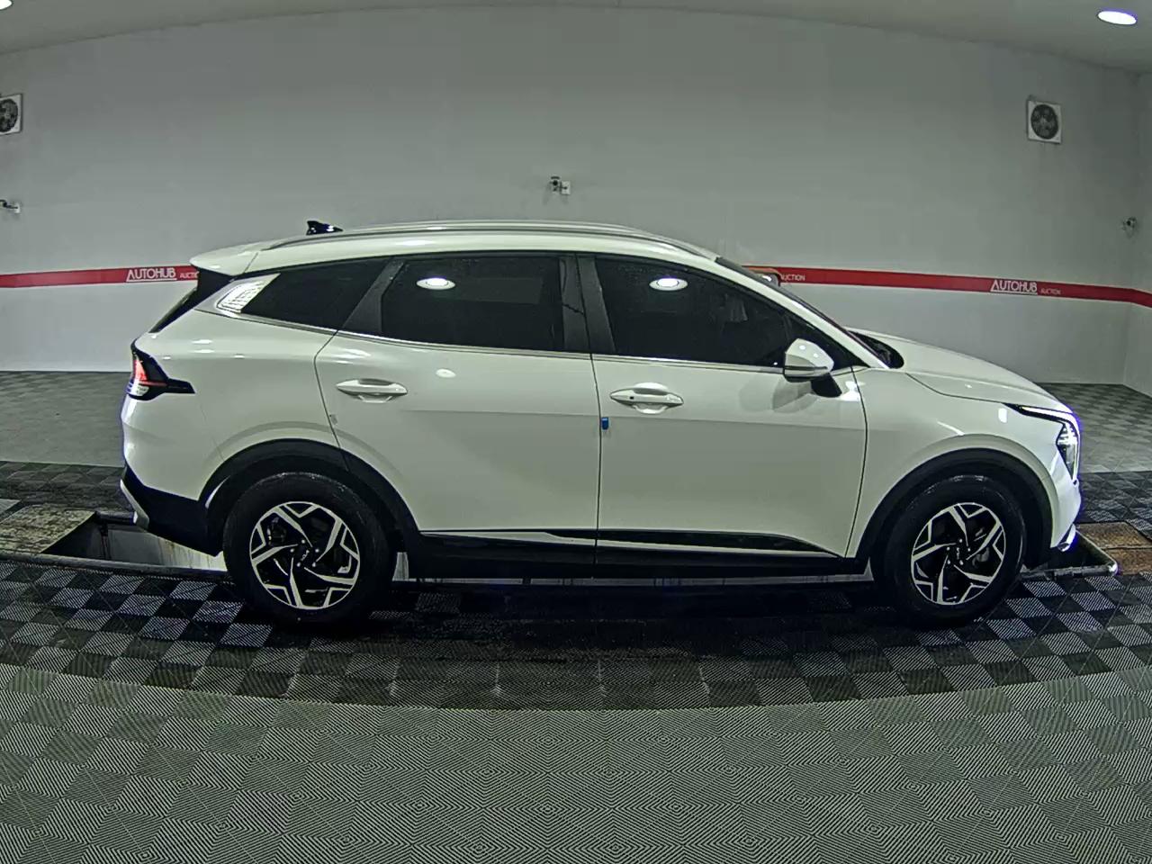 2022 - kia sportage