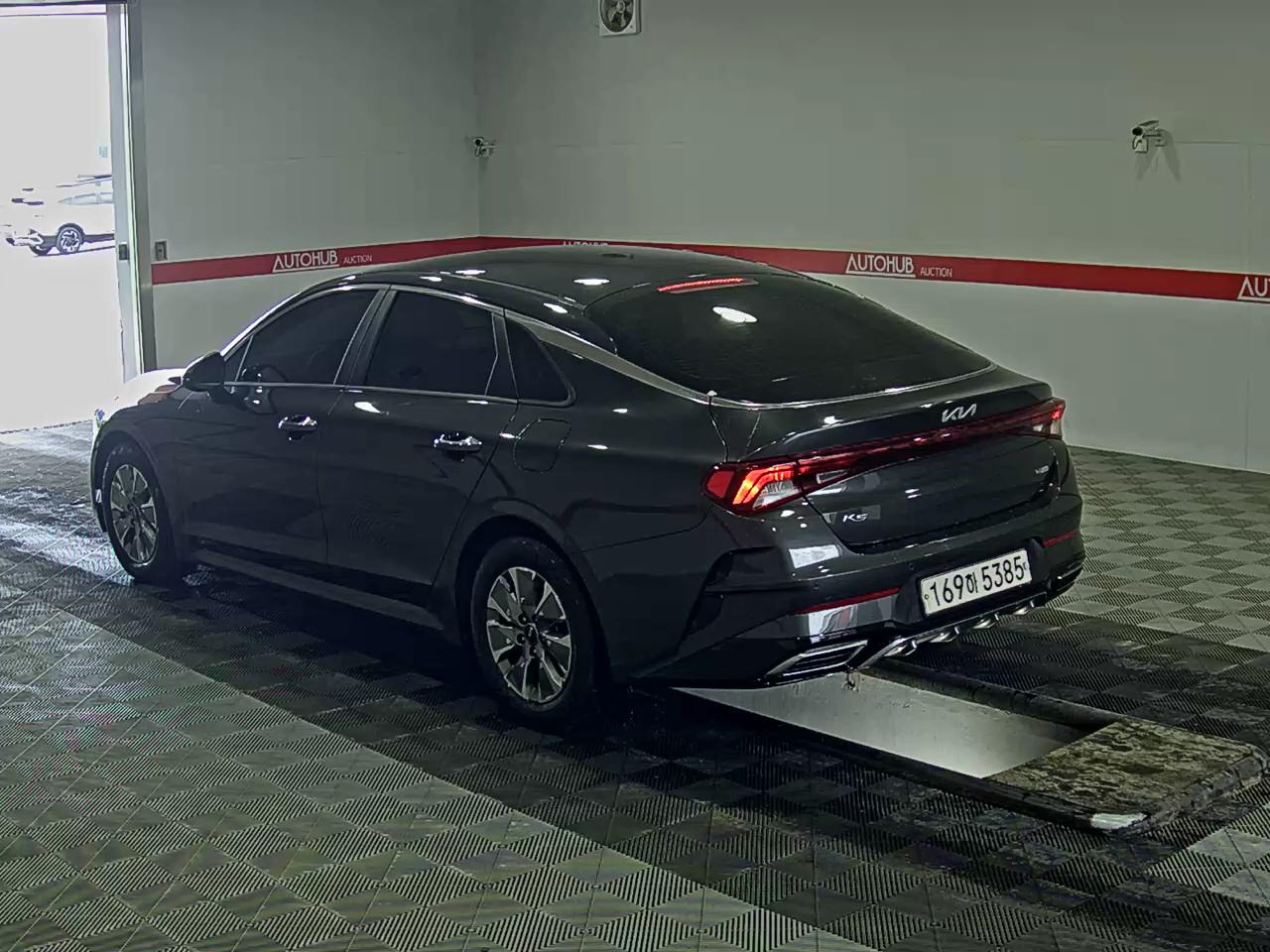2022 - kia k5