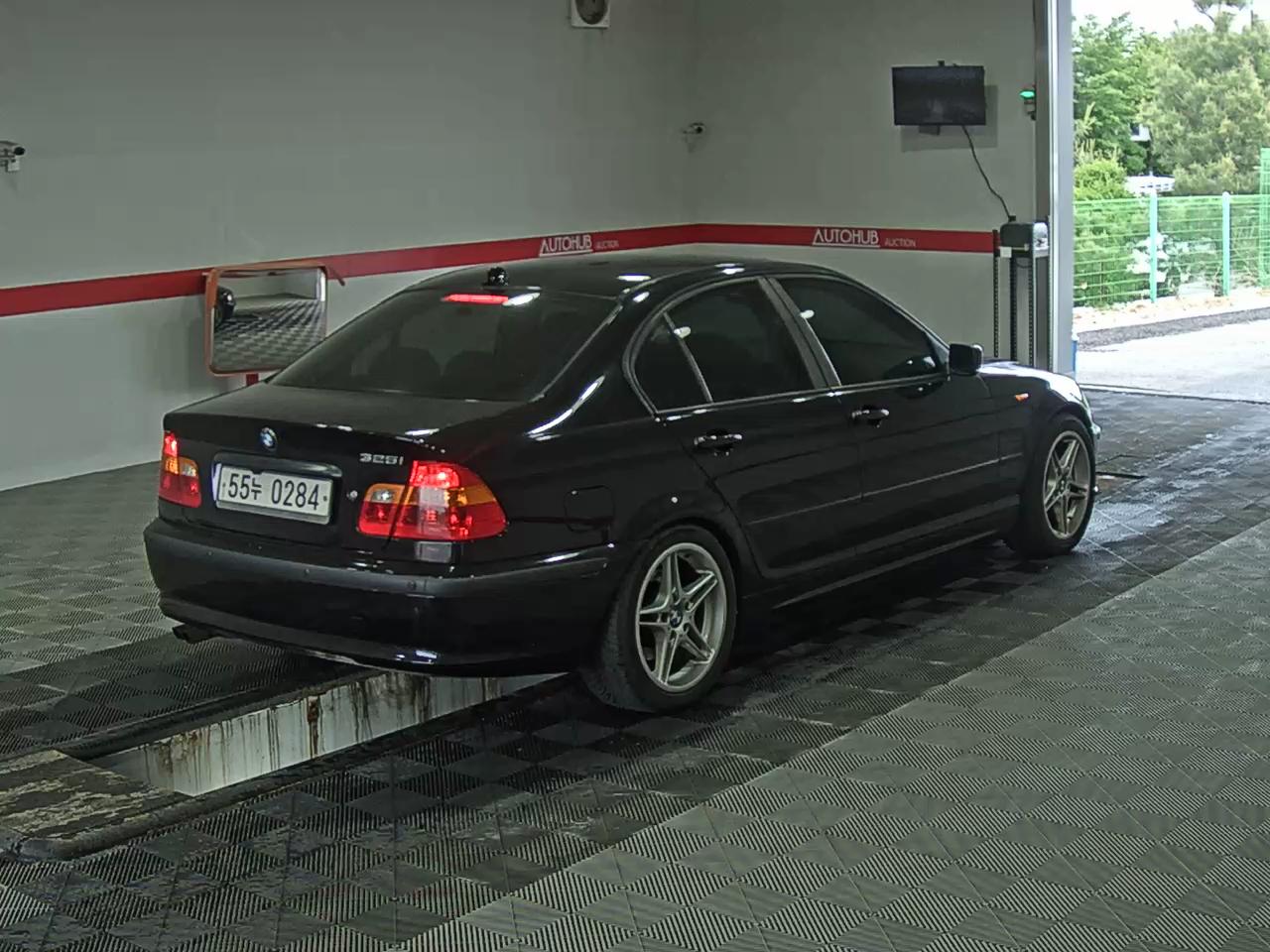 BMW 3 Series - 4