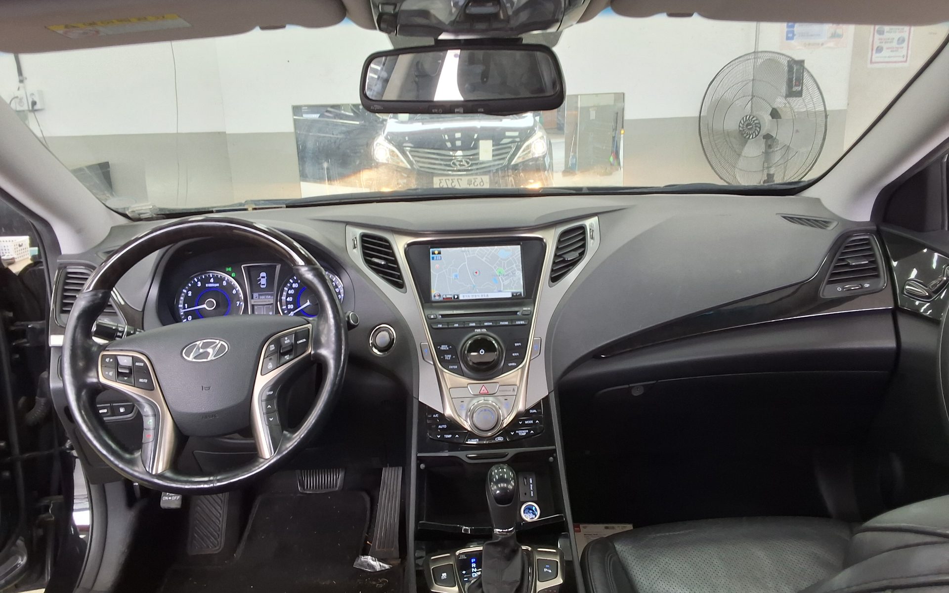 Hyundai Grandeur - 10