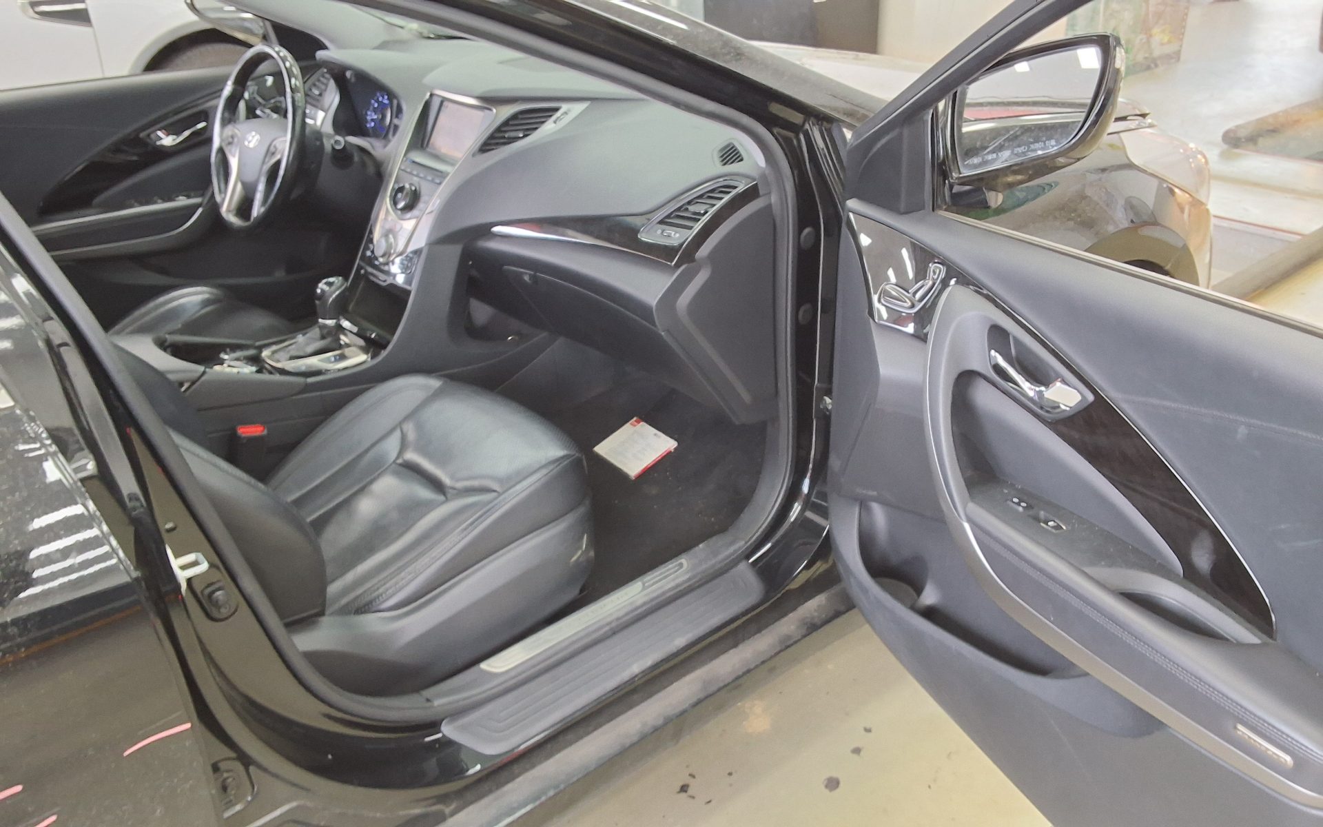 Hyundai Grandeur - 13
