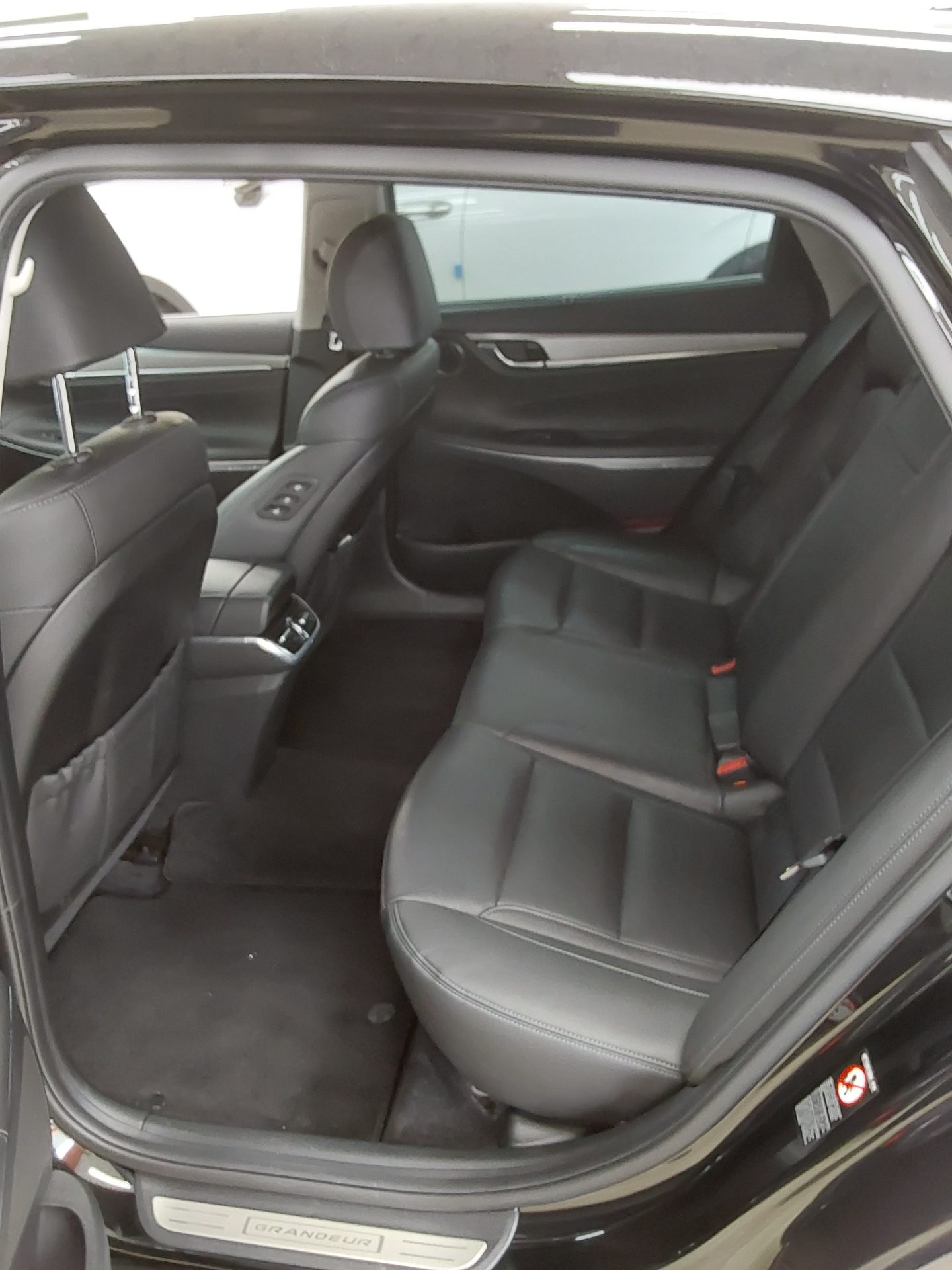 2022 - hyundai grandeur