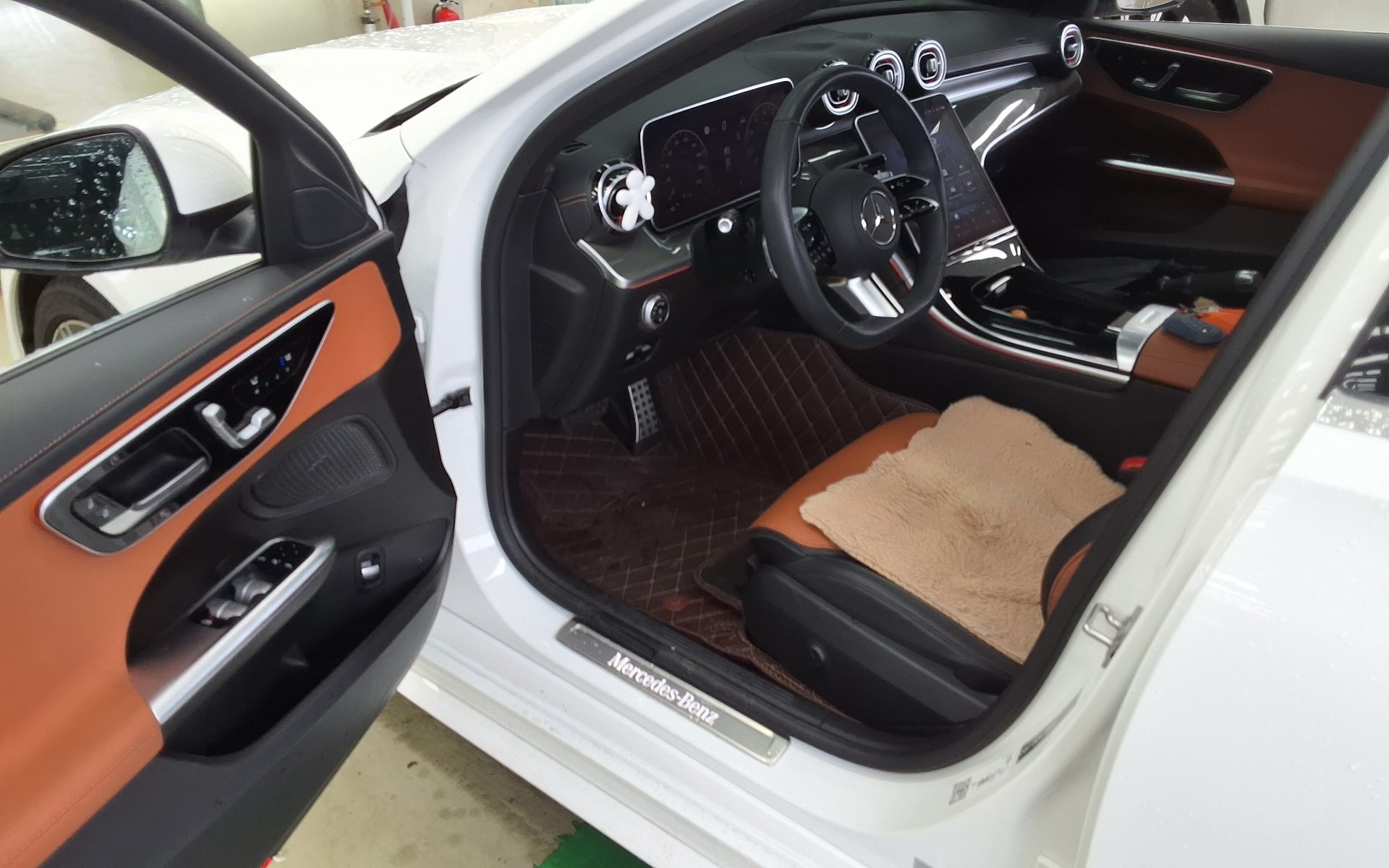 2025 - mercedes-benz c200