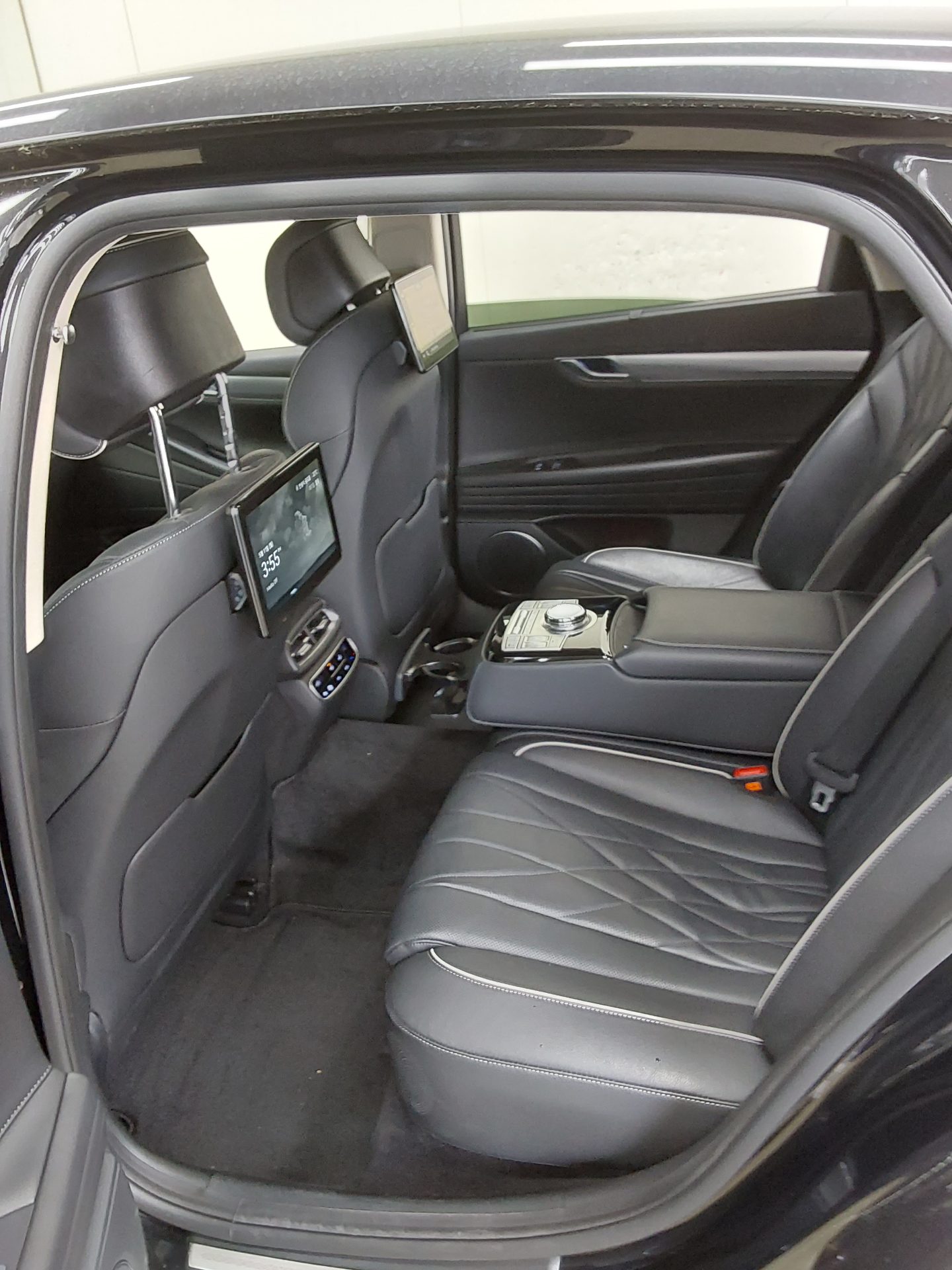 2023 - genesis g80