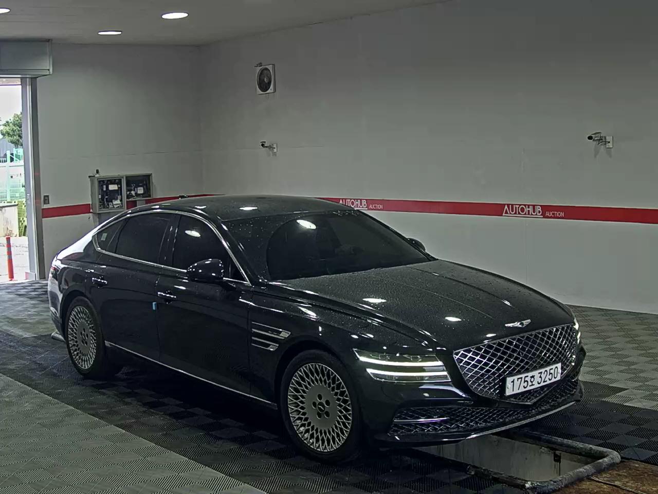2023 - genesis g80