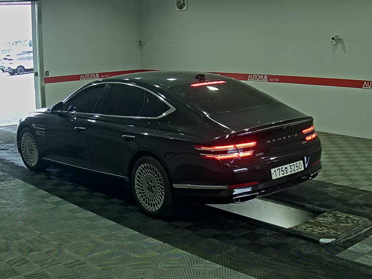 2023 - genesis g80