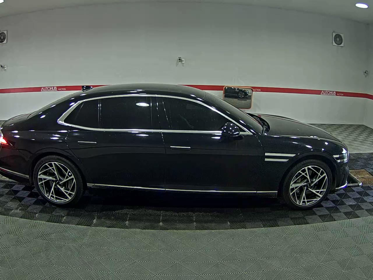 2023 - genesis g90