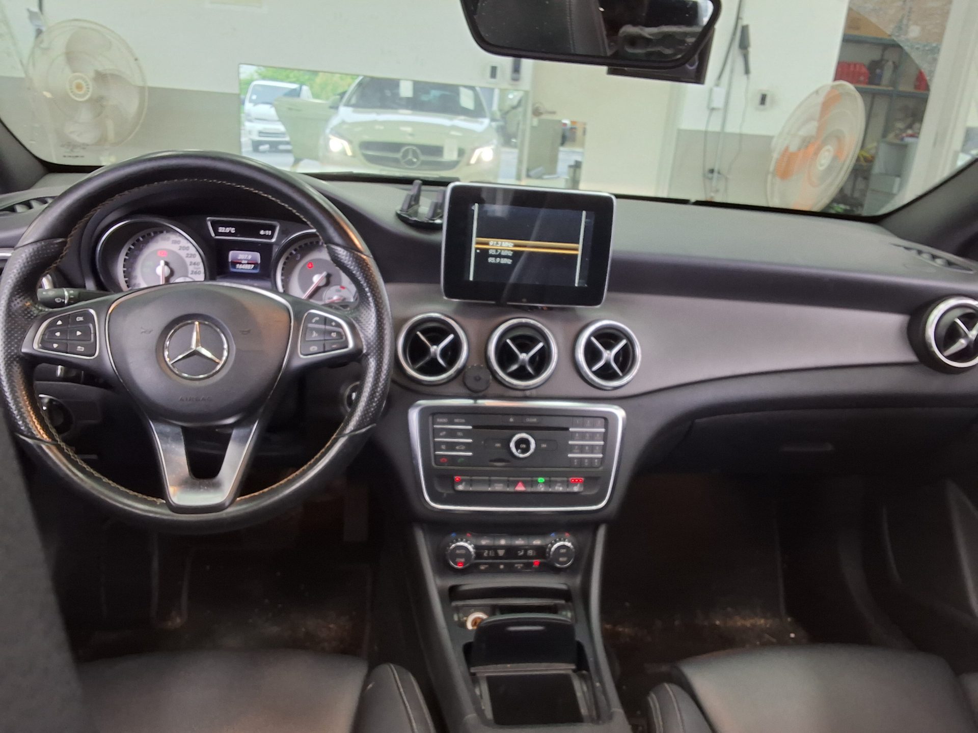 2016 - mercedes-benz cla200
