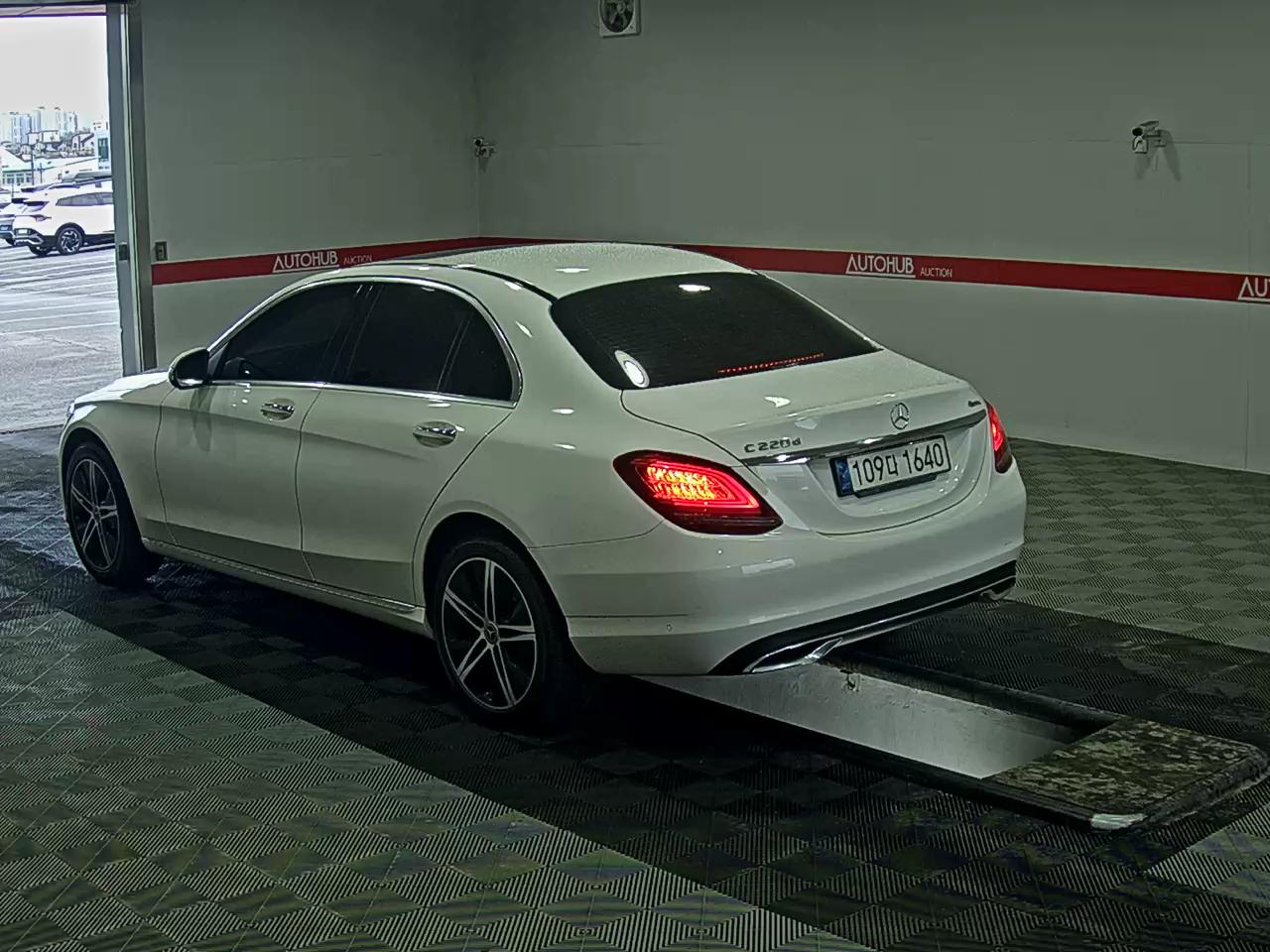2020 - mercedes-benz c220