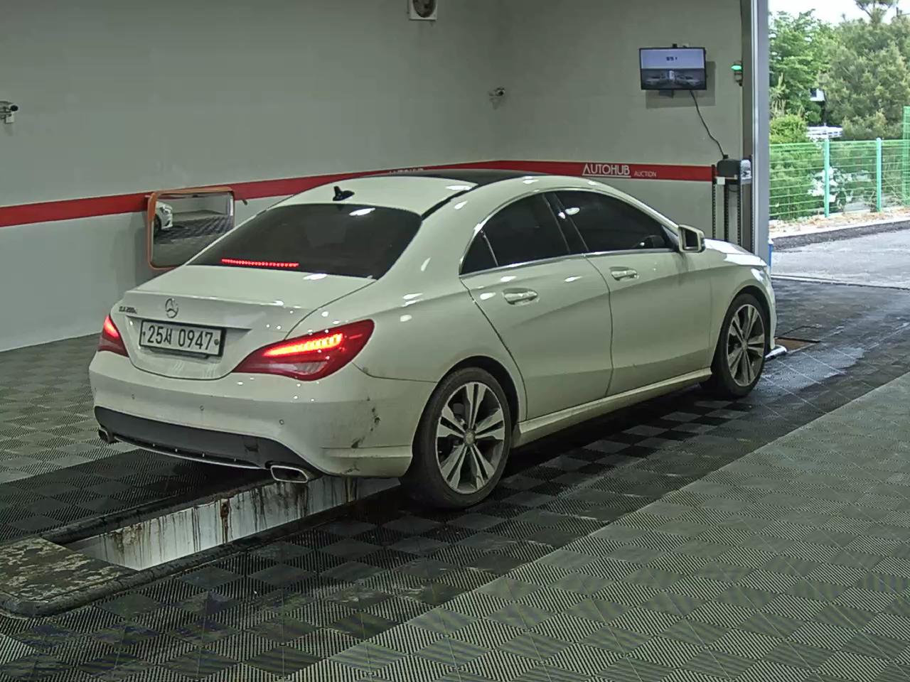 2016 - mercedes-benz cla200