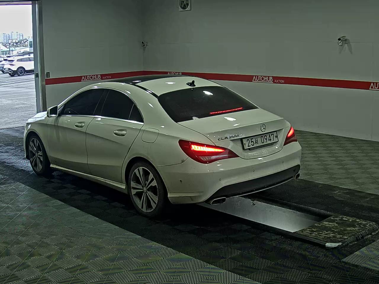 2016 - mercedes-benz cla200