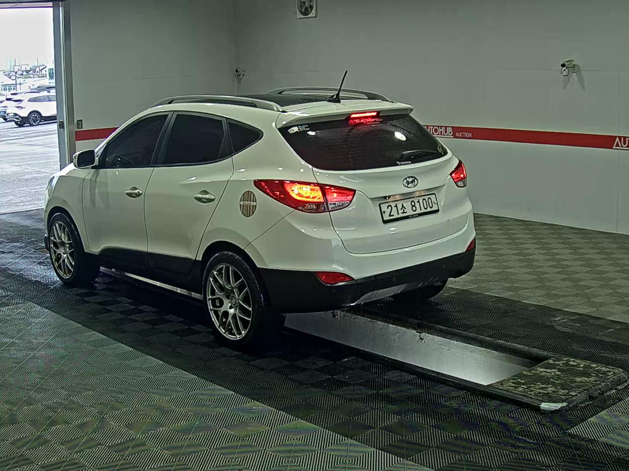 2011 - hyundai tucson
