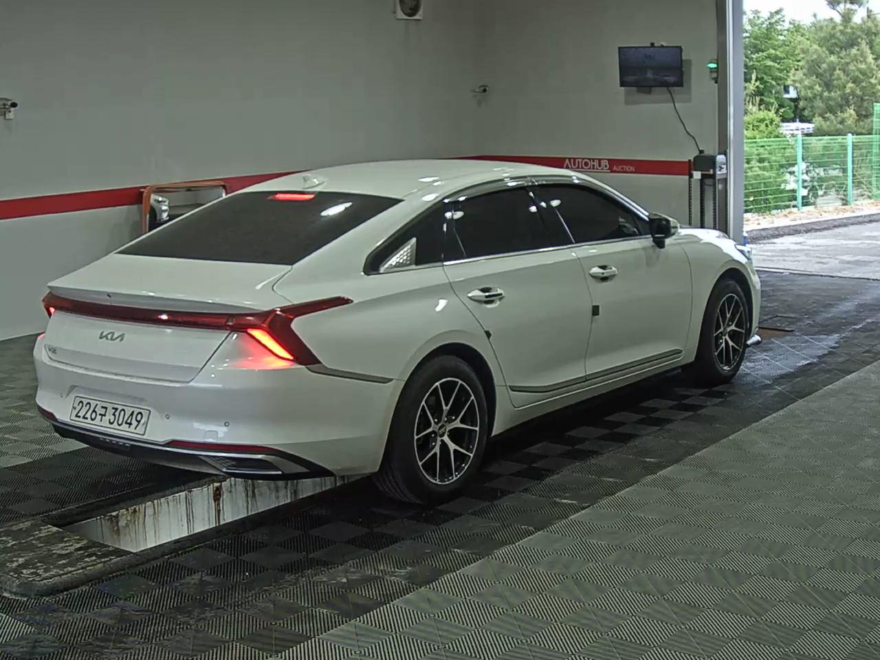 Kia K8 - 4