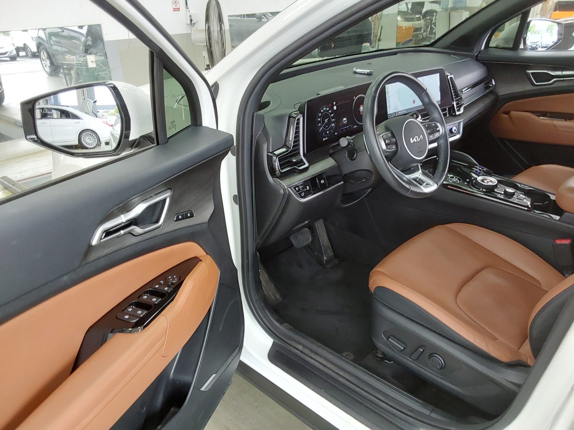 2022 - kia sportage