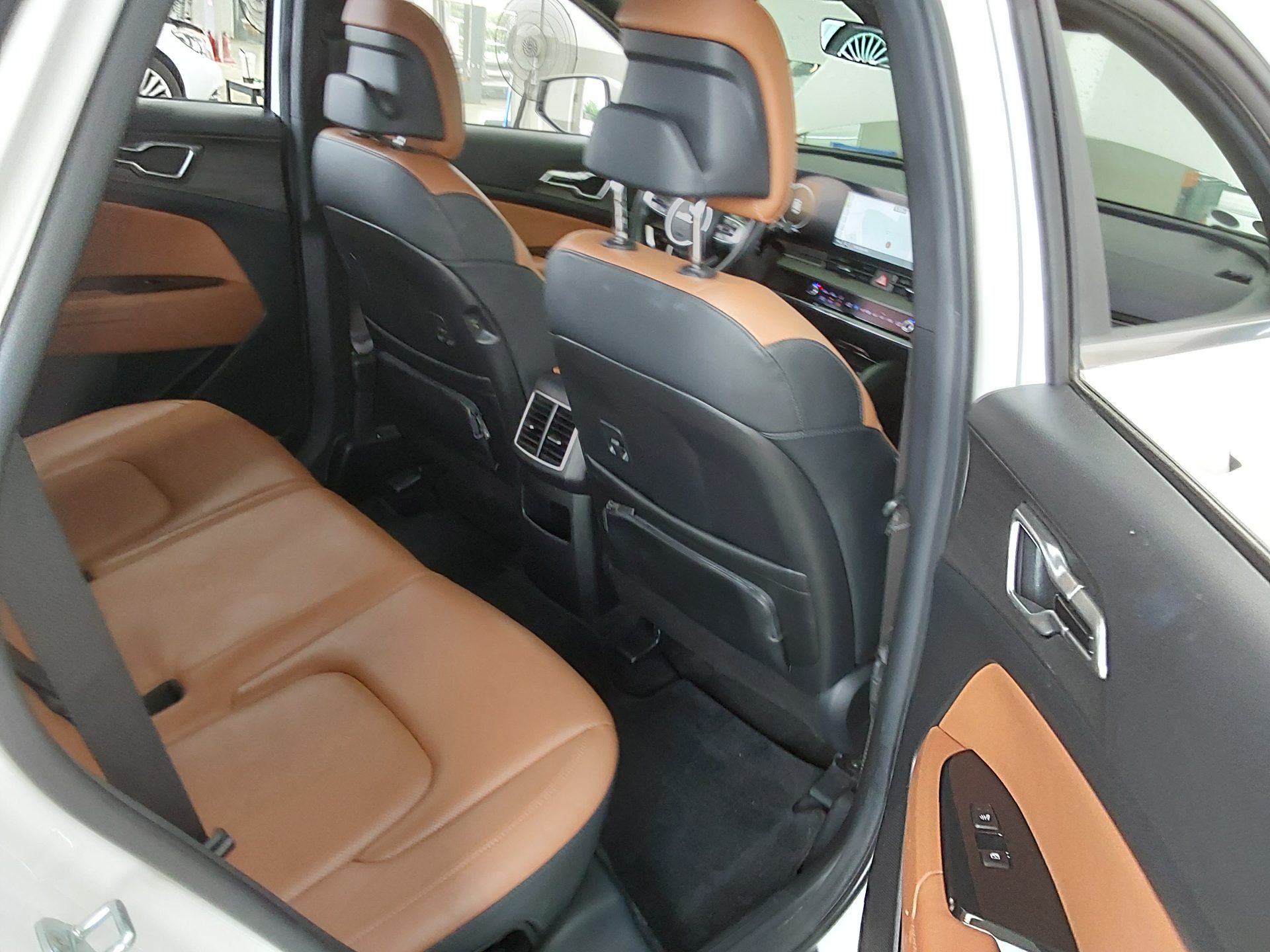 2022 - kia sportage