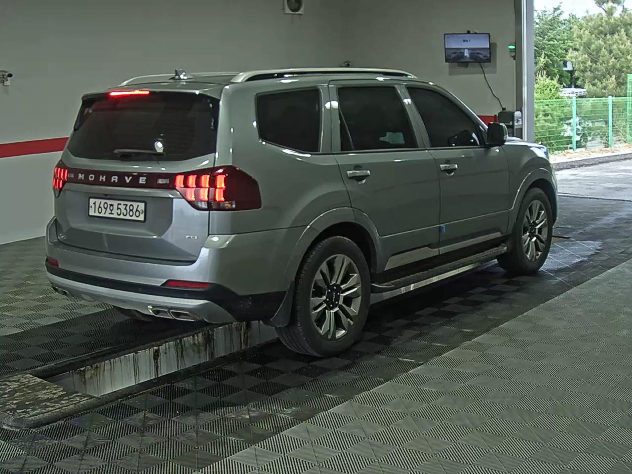 2022 - kia mohave