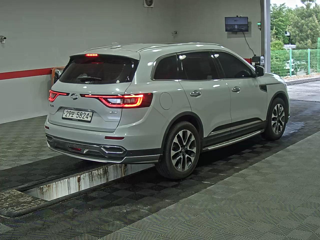 2018 - renault qm6