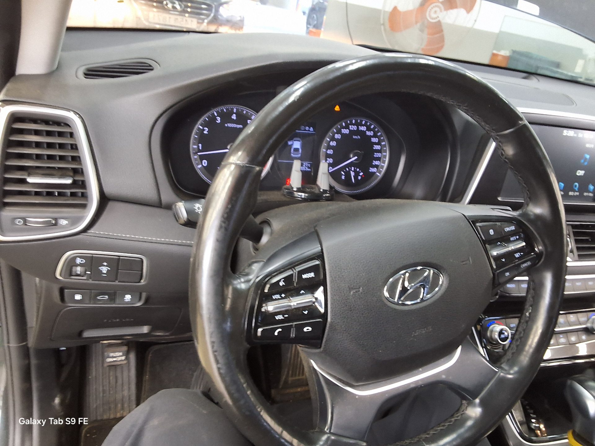 2019 - hyundai grandeur