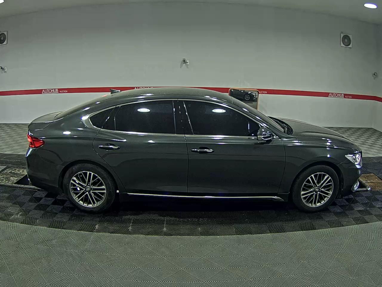 2019 - hyundai grandeur
