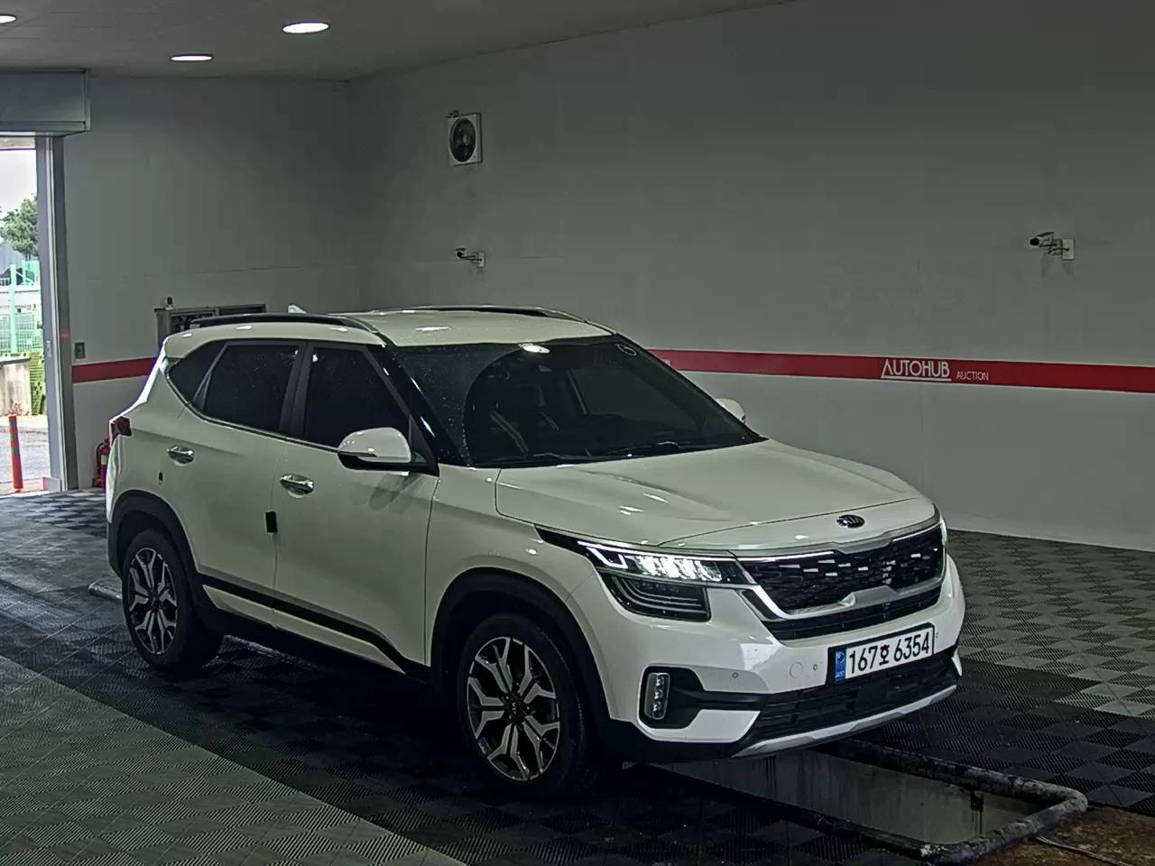 2022 - kia seltos