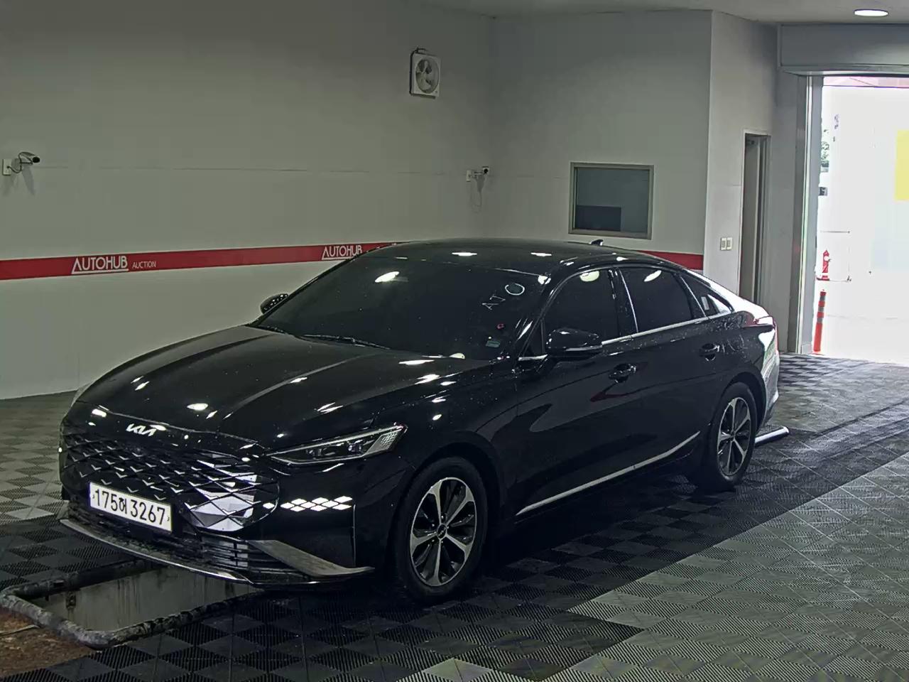 Kia K8