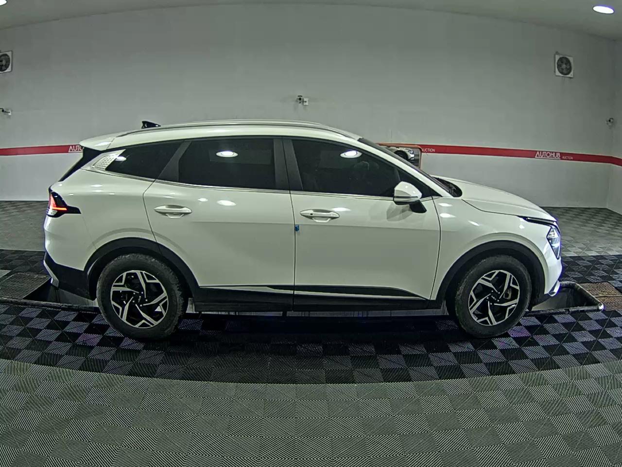 2022 - kia sportage