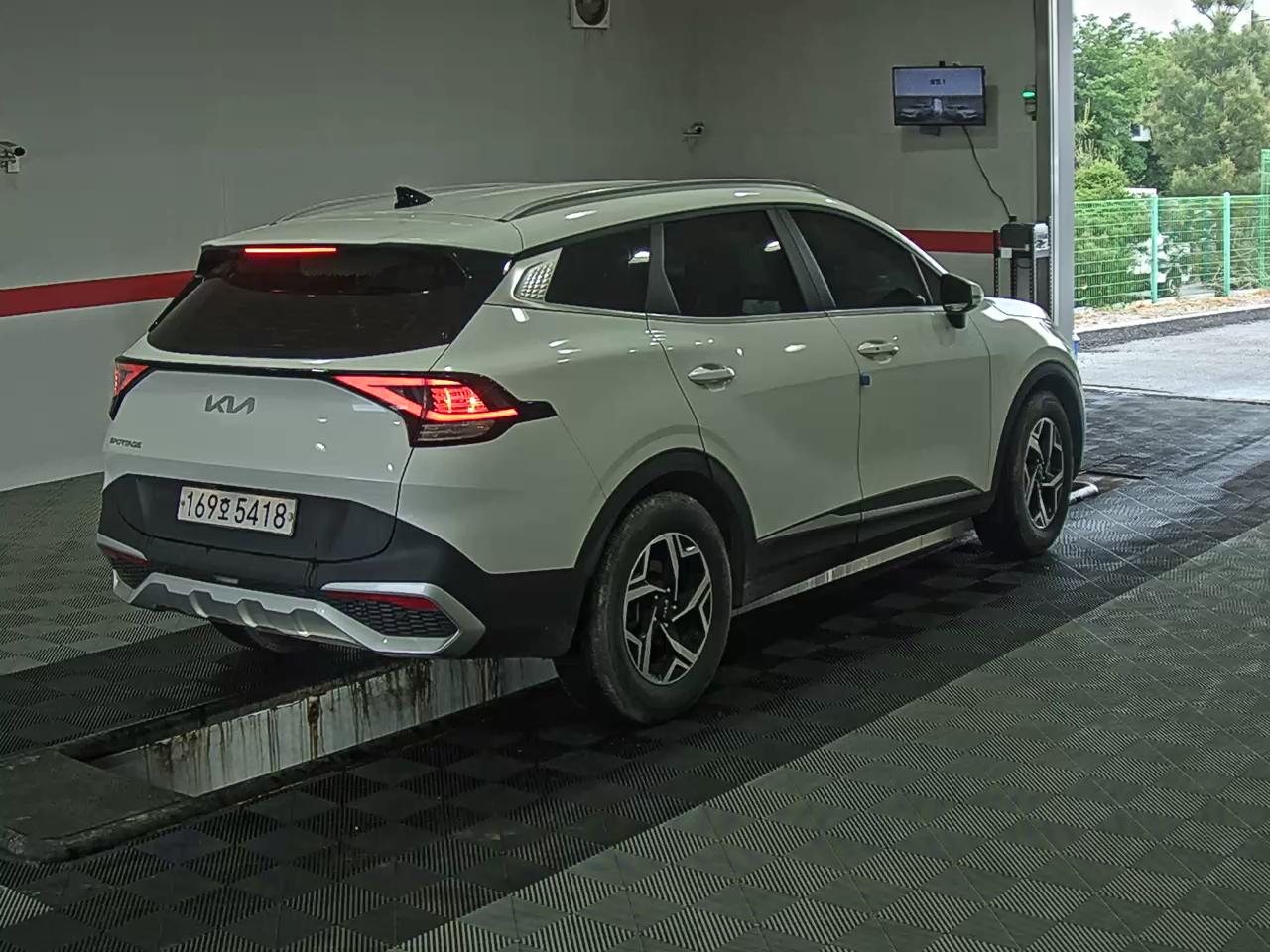 2022 - kia sportage