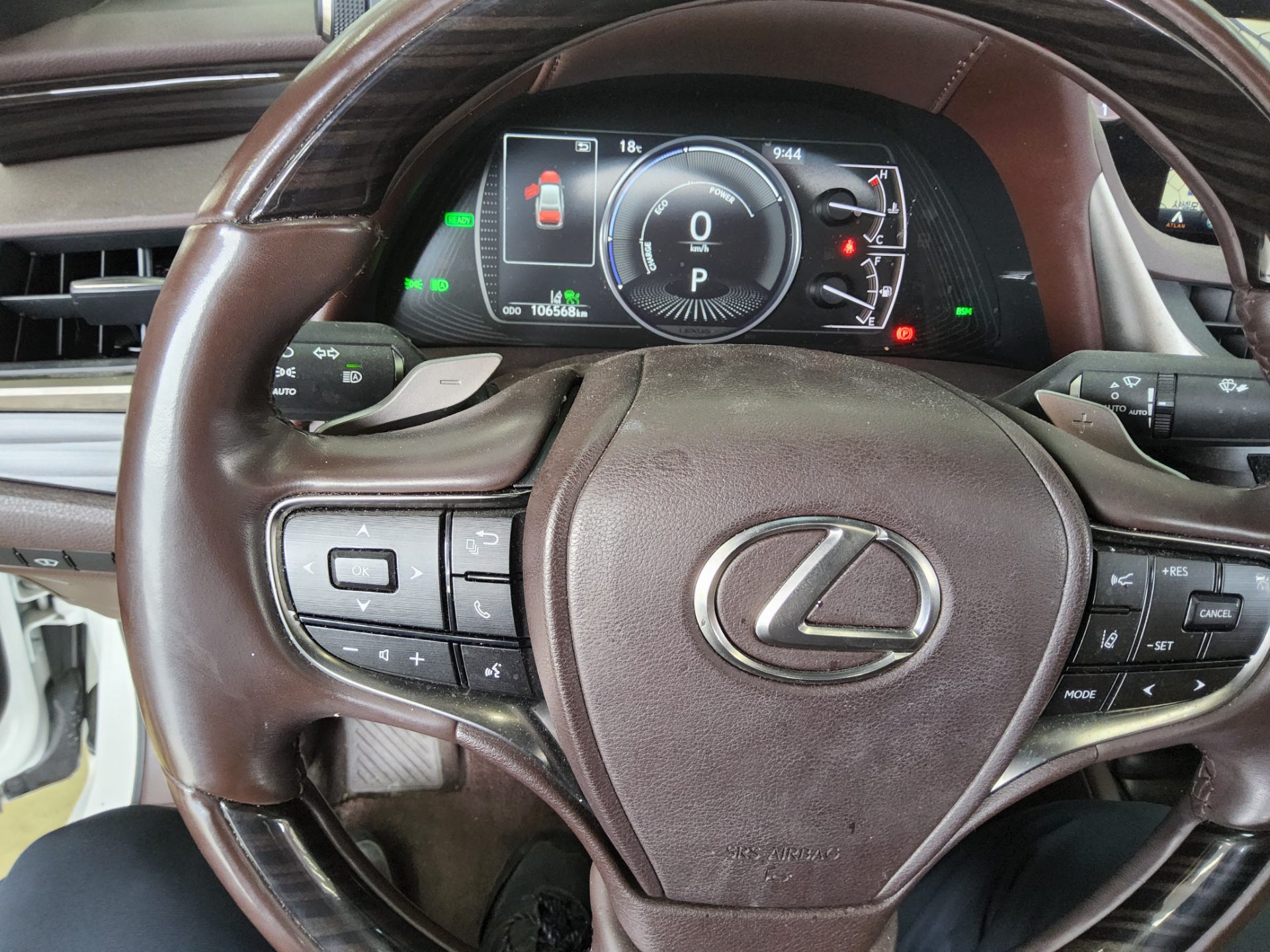 Lexus ES - 16