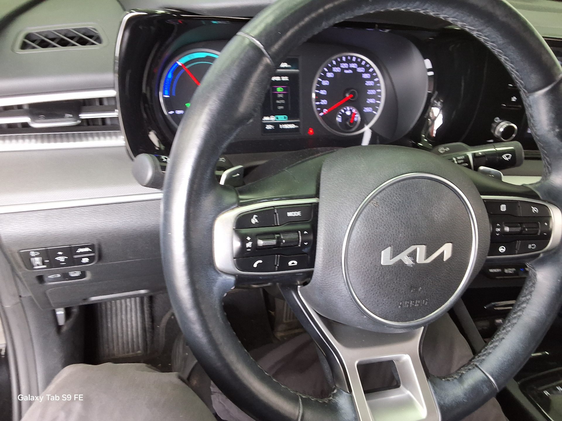 2022 - kia k5