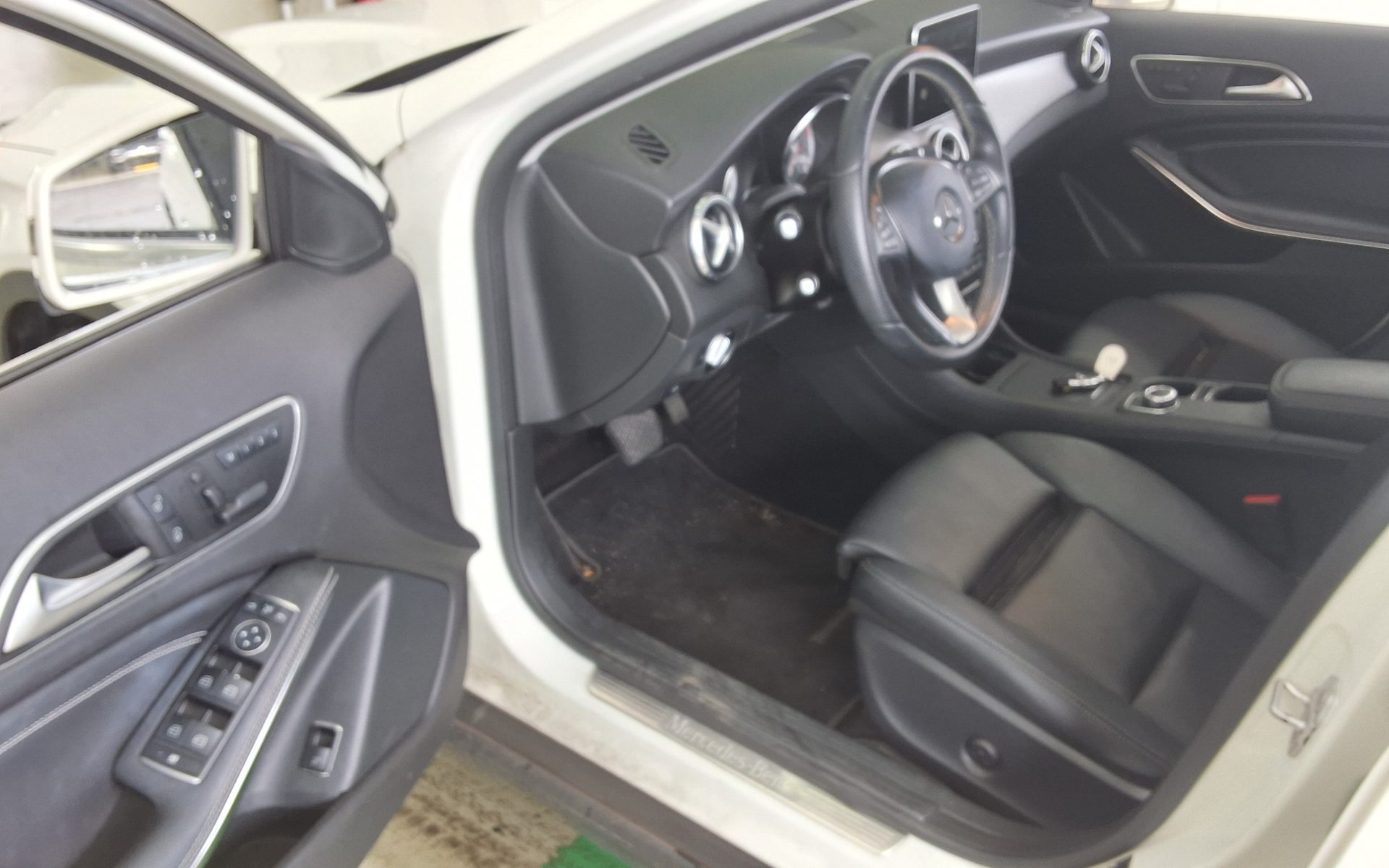 2016 - mercedes-benz 200