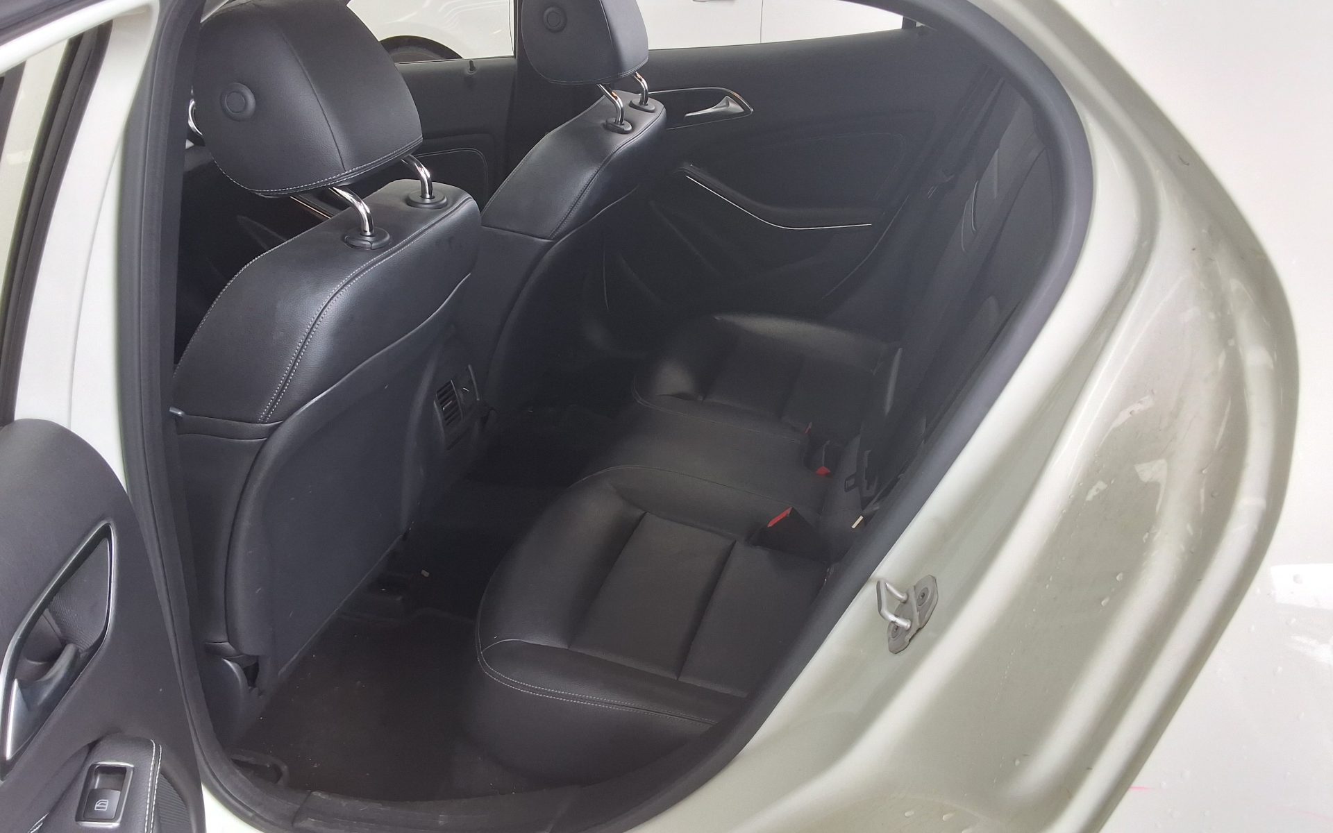 2016 - mercedes-benz 200